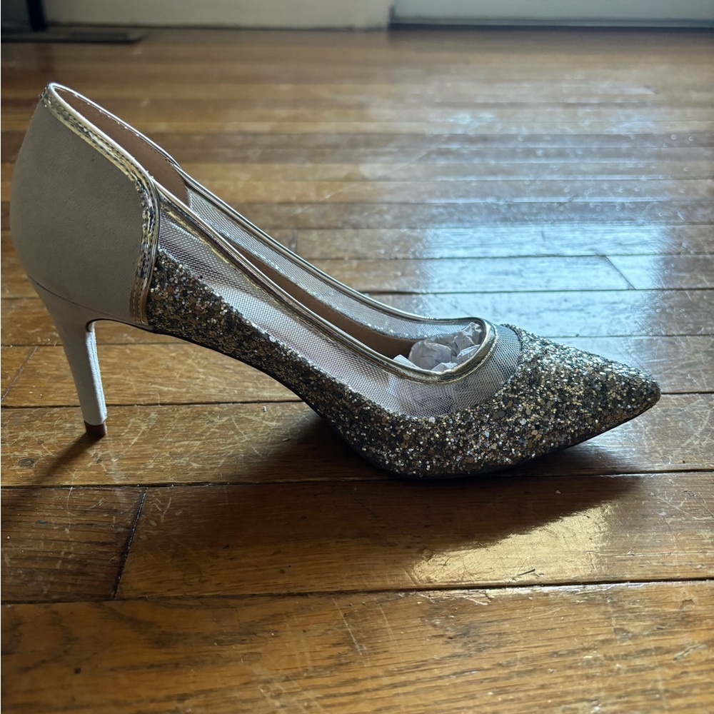 Journee collection silver glitter heels
